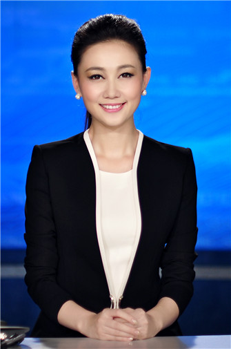 [论坛主持人]张美曦论坛嘉宾【深圳特区报】开创产业发展与生态环境