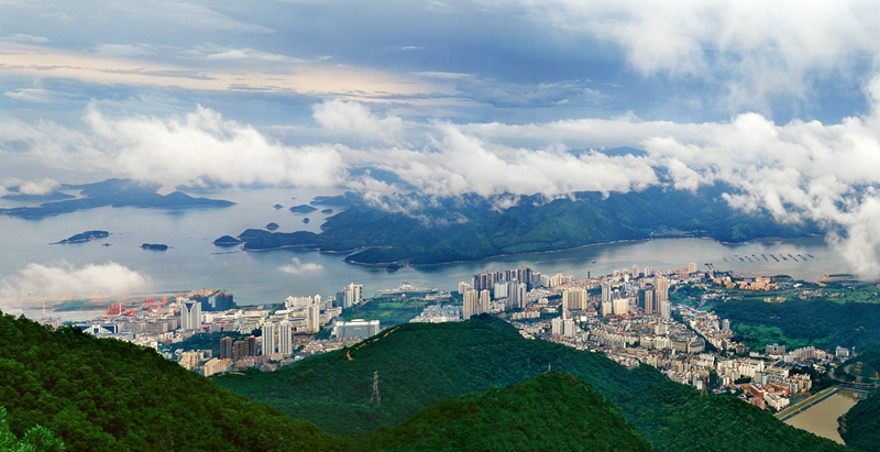 《美丽盐田》,邓卫红，优秀奖_看图王.jpg