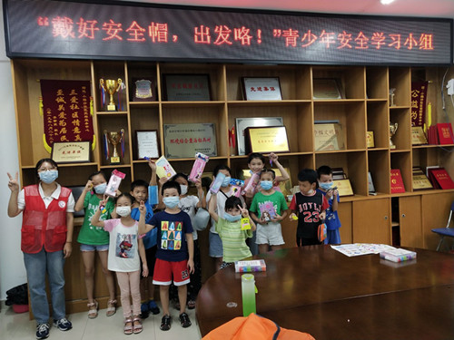 结组合影.jpg