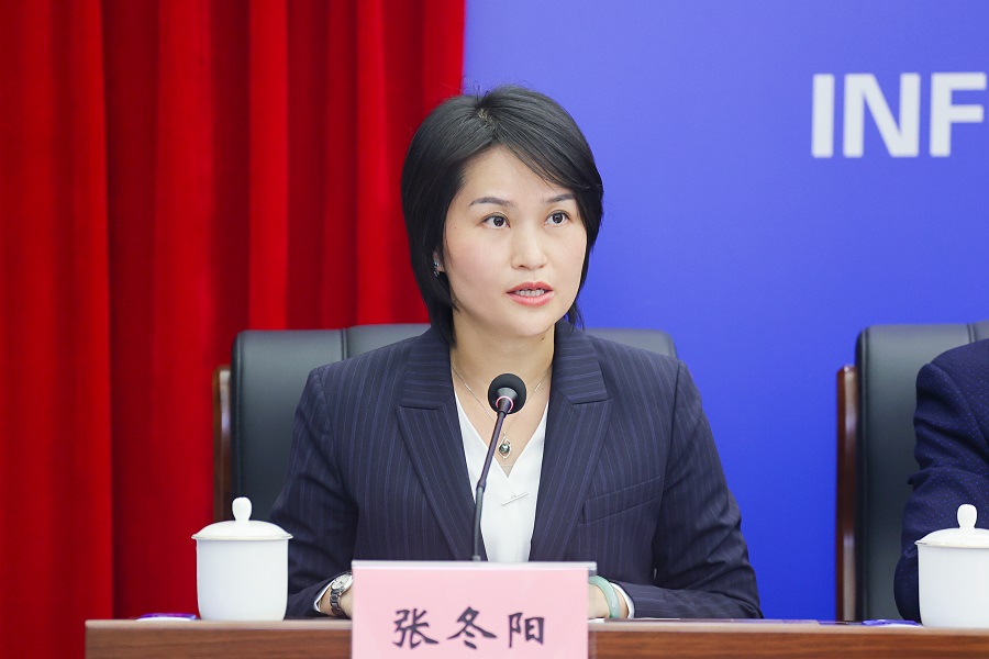 主持人：盐田区委宣传部常务副部长 张冬阳
