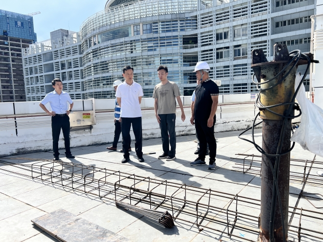 盐田区机关事务管理局加速推进区行政文化中心“近零碳”机关项目(副本).jpg